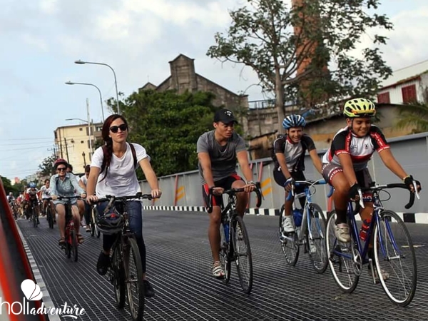 Cycling tour “Havana, Multicolor Route” - Excursión de Ciclismo “HABANA, CIUDAD MULTICOLOR”