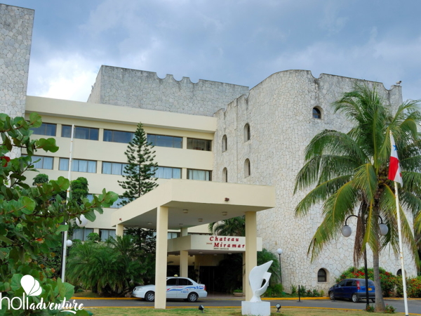 Hotel entrace - Hotel Cubanacan Chateau Miramar