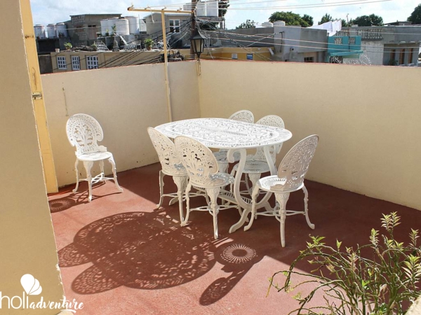 Terrace with city view - Hostal Bungalow Tropical