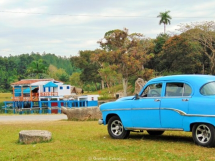 “Ride to Las Terrazas in Old Fashion American Classic Cars” Tour