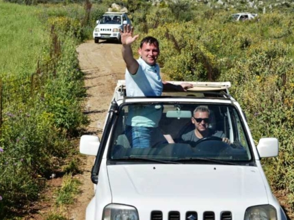 Jeep "Overnight Viñales Havana"