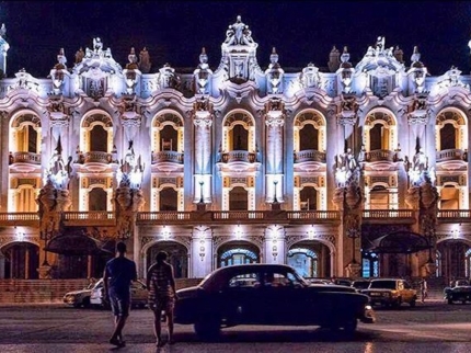 Old havana panoramic view, "Family tour"