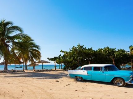 "Playas del Este" Private Tour in American Classic Cars