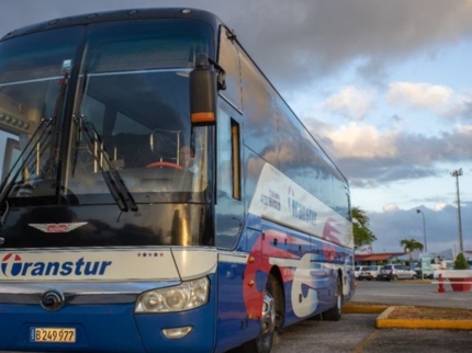 Servicios de Traslados Colectivos “EL EXPRESO DE CUBA: HABANA / CIEGO DE ÁVILA / CAMAGÜEY / HOLGUÍN / SANTIAGO DE CUBA”