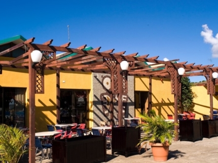 Pool Snack Bar