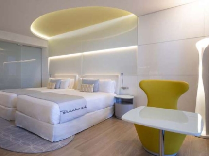 Cosmos Deluxe Prado Room