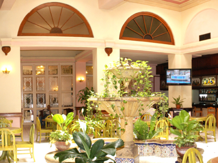 Lobby Bar “Vitral Plaza”