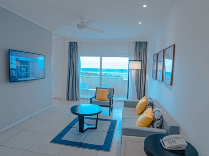 DELUXE SUITE OCEAN VIEW