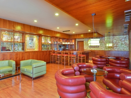 Cigar Bar La Vitola