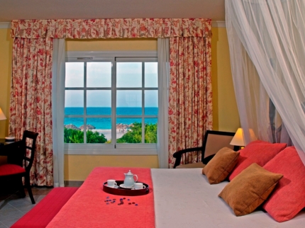 DELUXE ROMANCE Suite Room