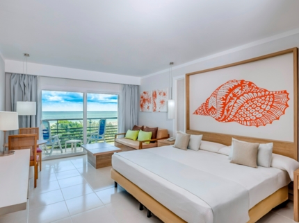THE LEVEL SEA VIEW Room