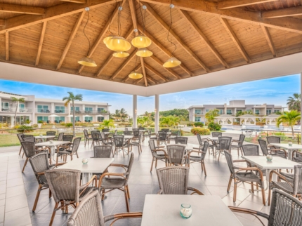 Pool Snack Bar ELYXIR (THE LEVEL)