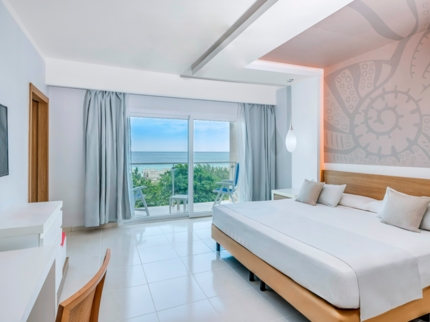 GRAND SUITE SEA VIEW Room