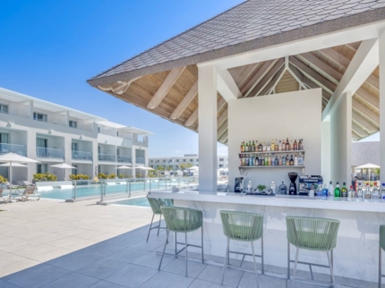 AQUA - Aqua Bar (Swim-up Bar)