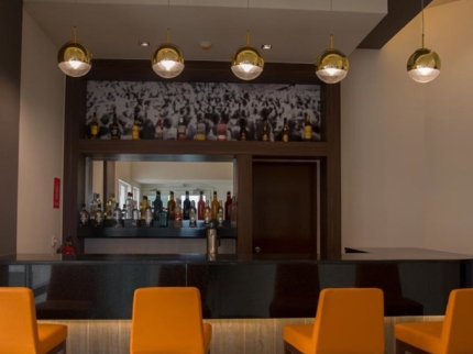 BAR SALA DE JUEGOS