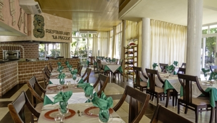 La Piazza Restaurant