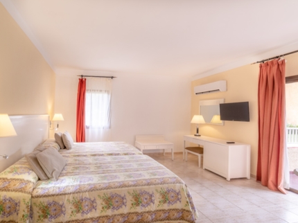 Roc Plus Room.
