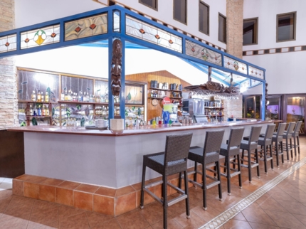 El Patio Lobby Bar.