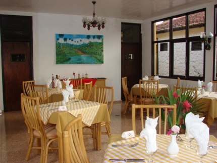 A la carte international restaurant