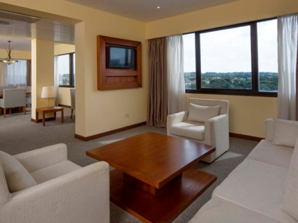 SUITE ROOM