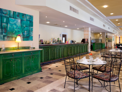 Snack Bar