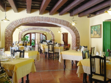 A la carte international restaurant Vuelta Abajo