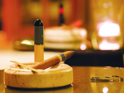 Cigar bar