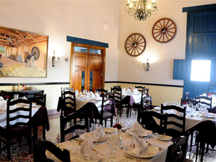 A la carte international Restaurant