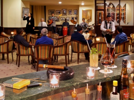 Cigar Bar Store Casa del Habano