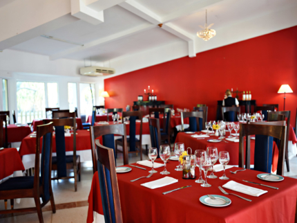 A la carte international Restaurant
