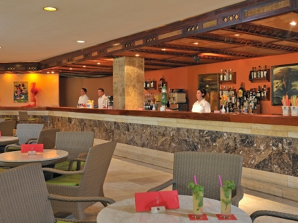 Cubitas Lobby Bar