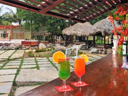 Bar Bungalow Ron Coco