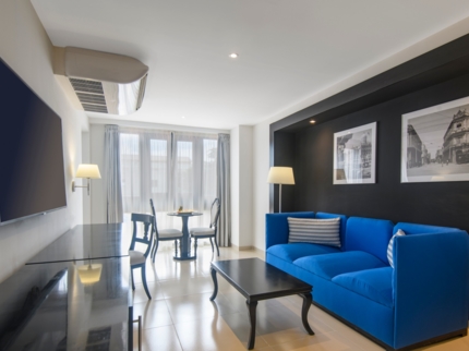 SUITE ROOM