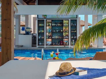 aqua bar este y oeste