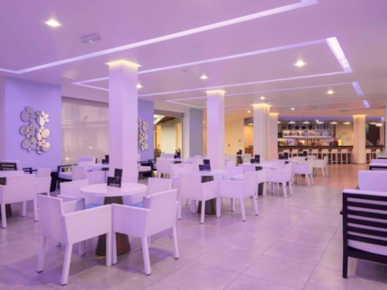 LOBBY BAR