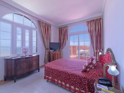 Suite room details 1