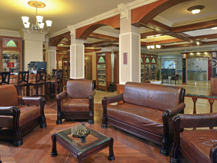 Cigar Bar Lounge Casa del Habano