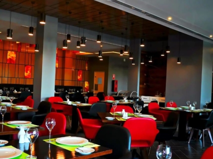 RESTAURANTE LLAMAS