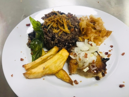 RESTAURANTE EL CRIOLLO