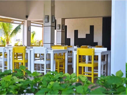 SNACK BAR