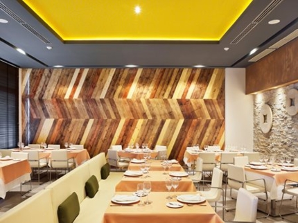 BLUE MOON Restaurant