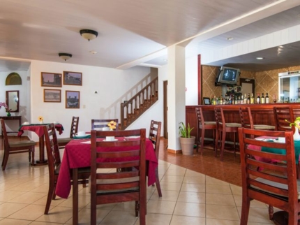 Lobby Bar