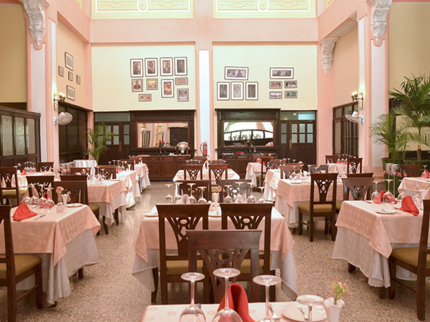 A la carte international Restaurant