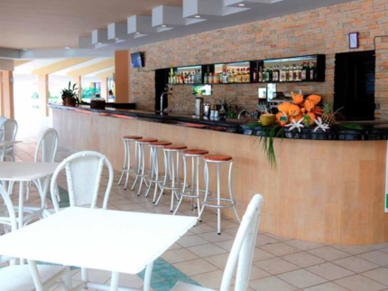 Tropical Snack Bar