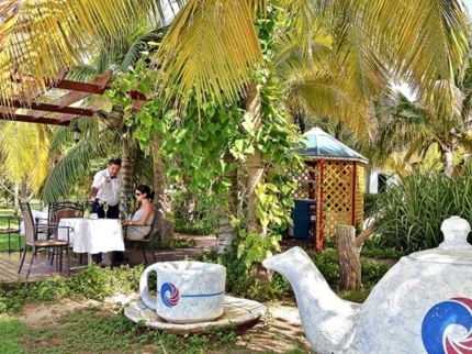 Coffee Bar Tea Garden