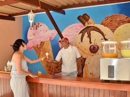 Ice cream salon