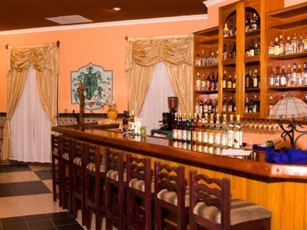 bar