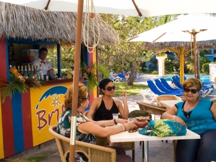 Pool Bar