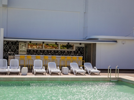 La Sirena y la Estrella - Pool Bar