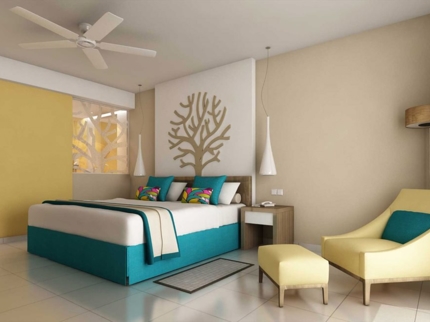 DELUXE PARTIAL OCEAN VIEW